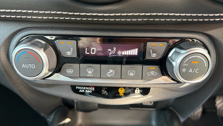 Nissan Juke 1.0 DiG-T 114 Tekna 5dr Petrol Hatchback